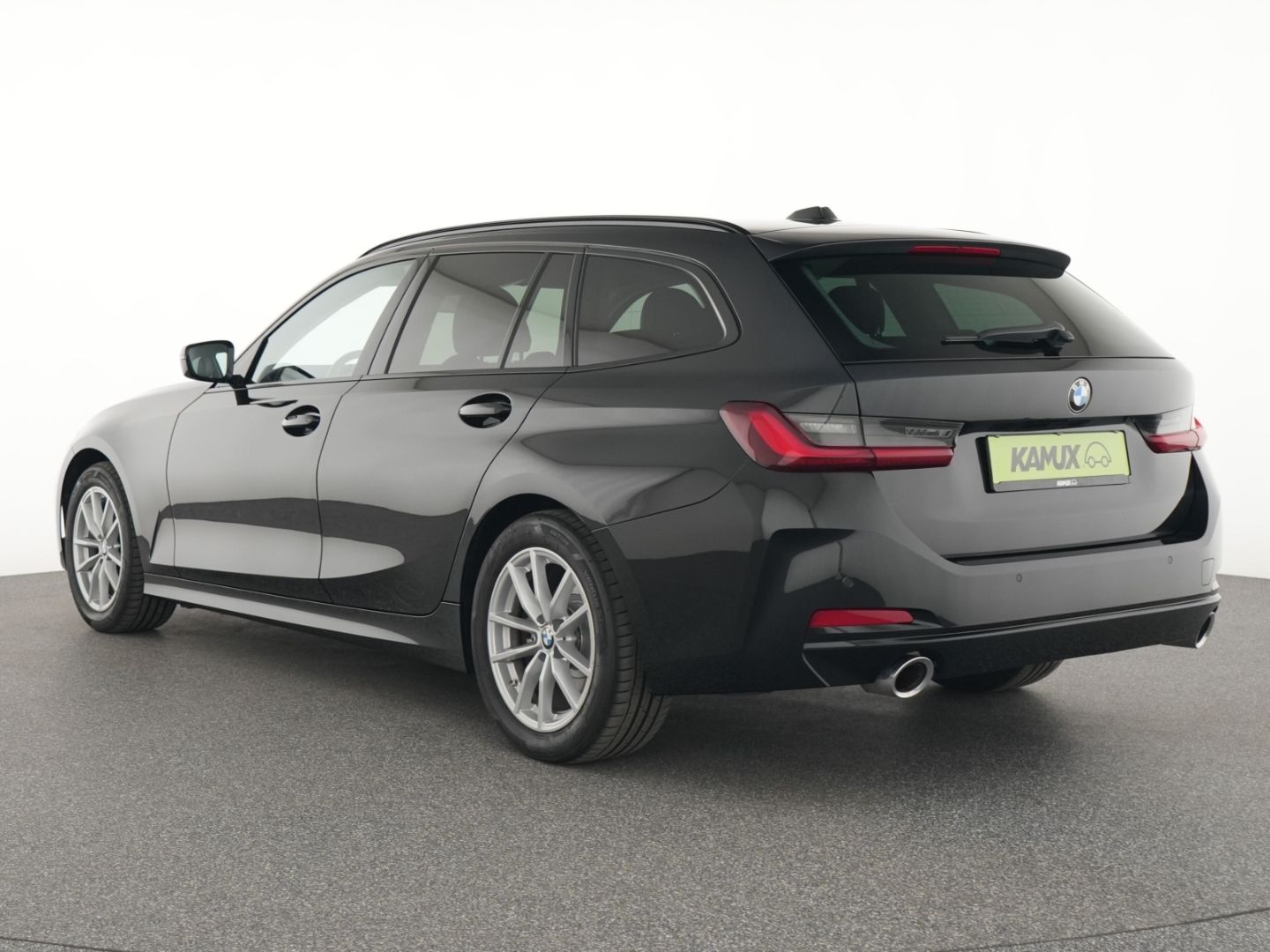 BMW 320 d Touring Steptronic - Samsaru's Car Outlet