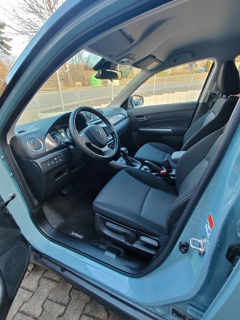 Suzuki Vitara 1.5 Hybrid Comfort 4x4 - Samsaru's Car Outlet