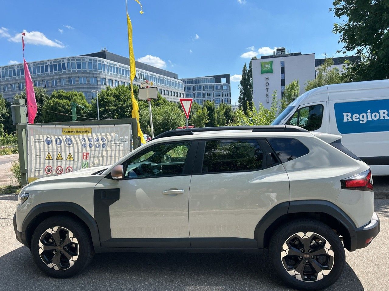 Dacia Duster III Hybrid 140 Extreme - Samsaru's Car Outlet