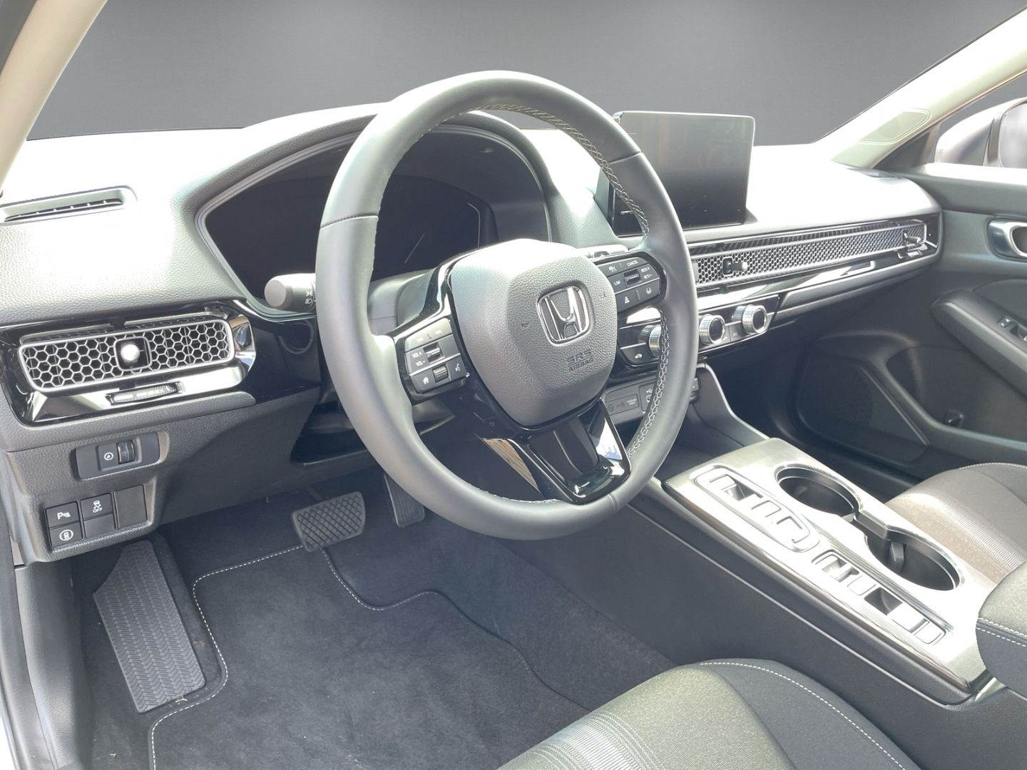 Honda Civic 2.0 e HEV Elegance *MIT WENIG KM!*