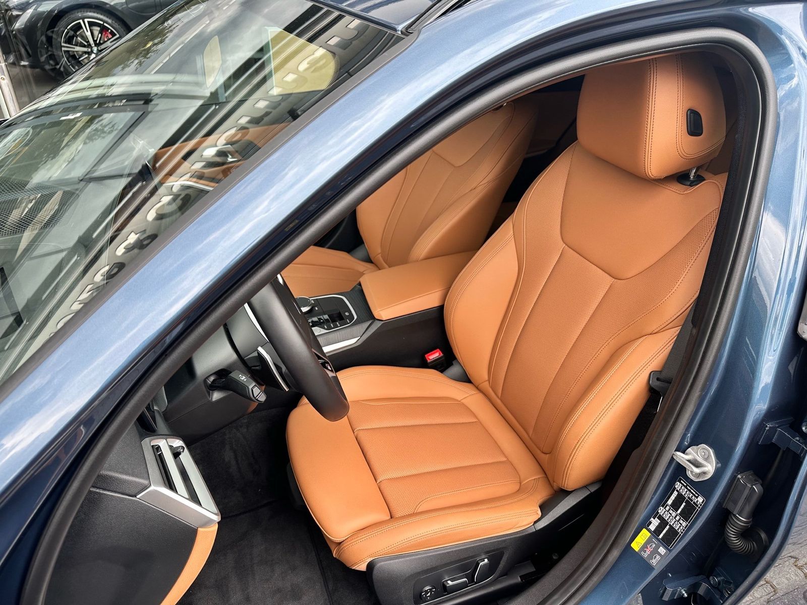 BMW 330e xDrive Touring M Sport Stop&Go Pano AHK 19"