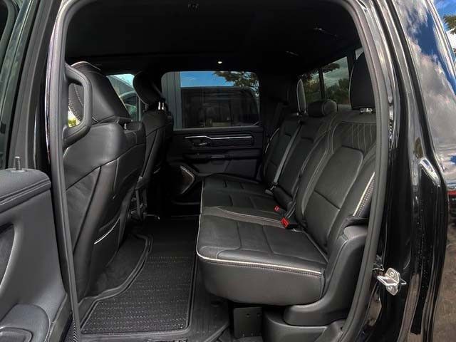 Dodge RAM 1500 Limited Night 3.0l HO  Hurricane