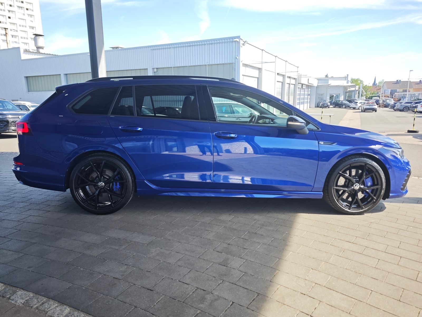 Volkswagen Golf VIII Variant R 4M PERF/19"/PANO/LEDER/H&K/u