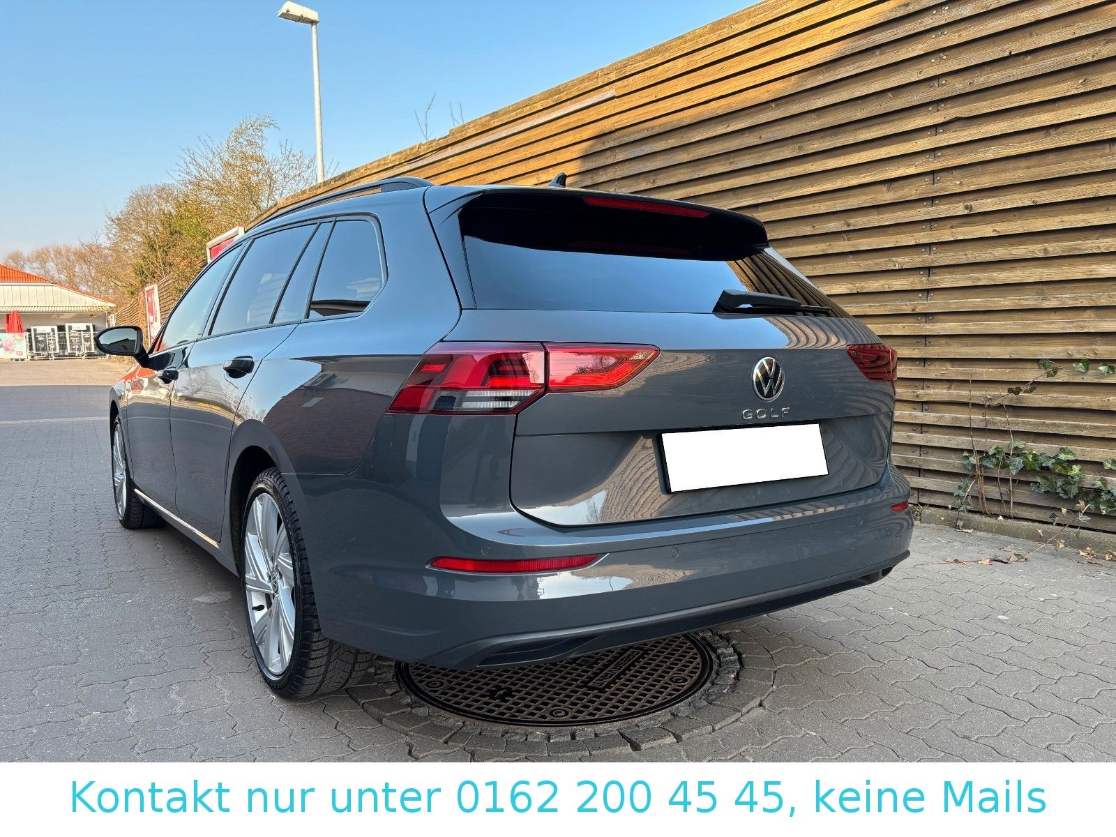 Volkswagen Golf 2.0 TDI Life Variant - Samsaru's Car Outlet