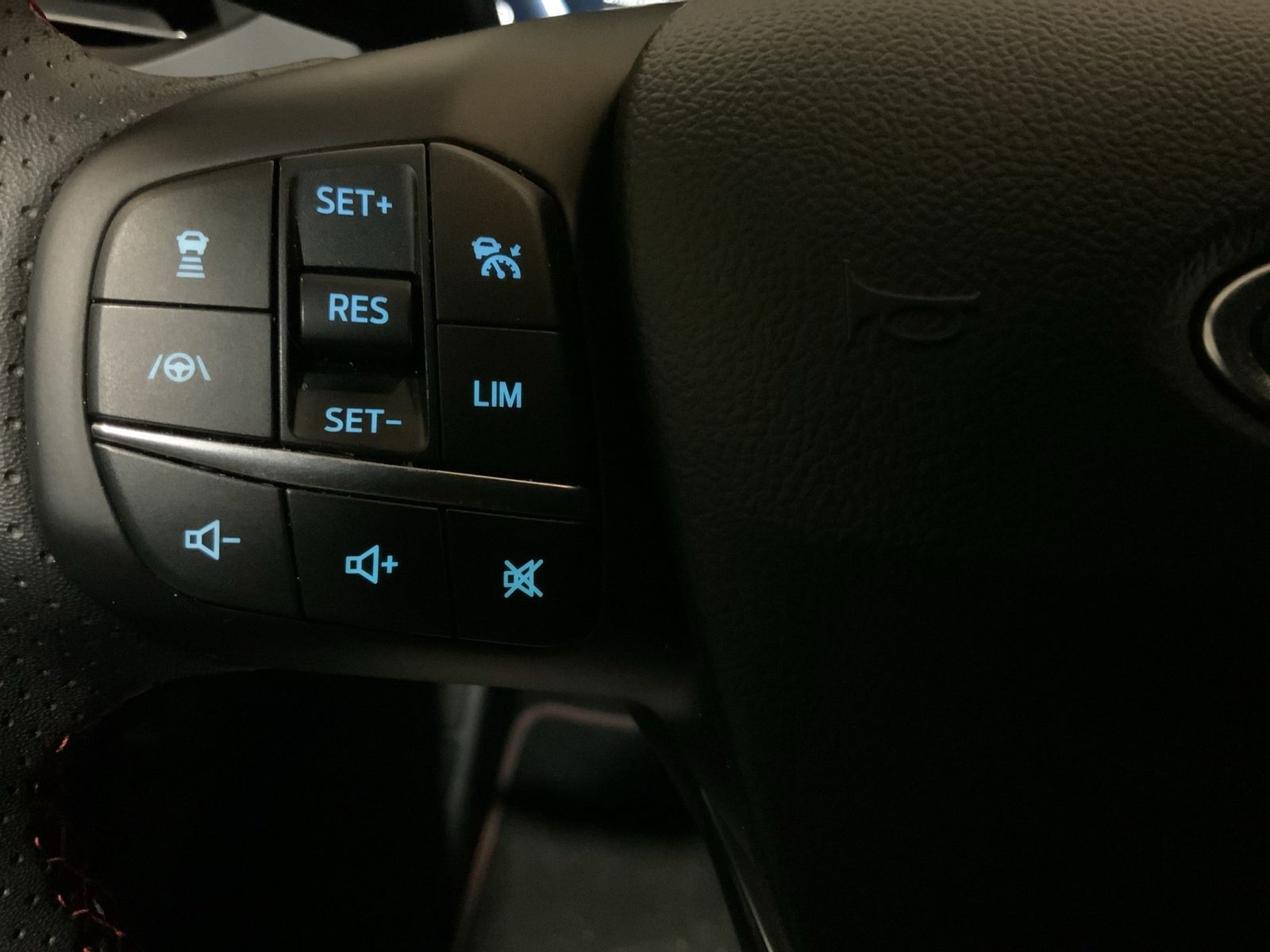 Ford Focus ST-Line X Turnier Aut.*AHK*ACC*HUD*KAM*NAV