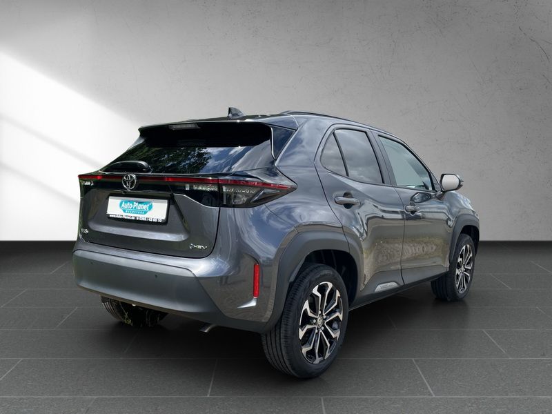 Toyota Yaris Cross 1.5 Hybrid Teamplayer *2xPDC*BLIS*LH