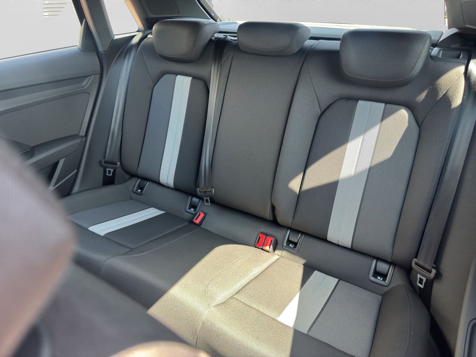 Audi A3 Sportback 35 TFSI S line - Samsaru's Car Outlet