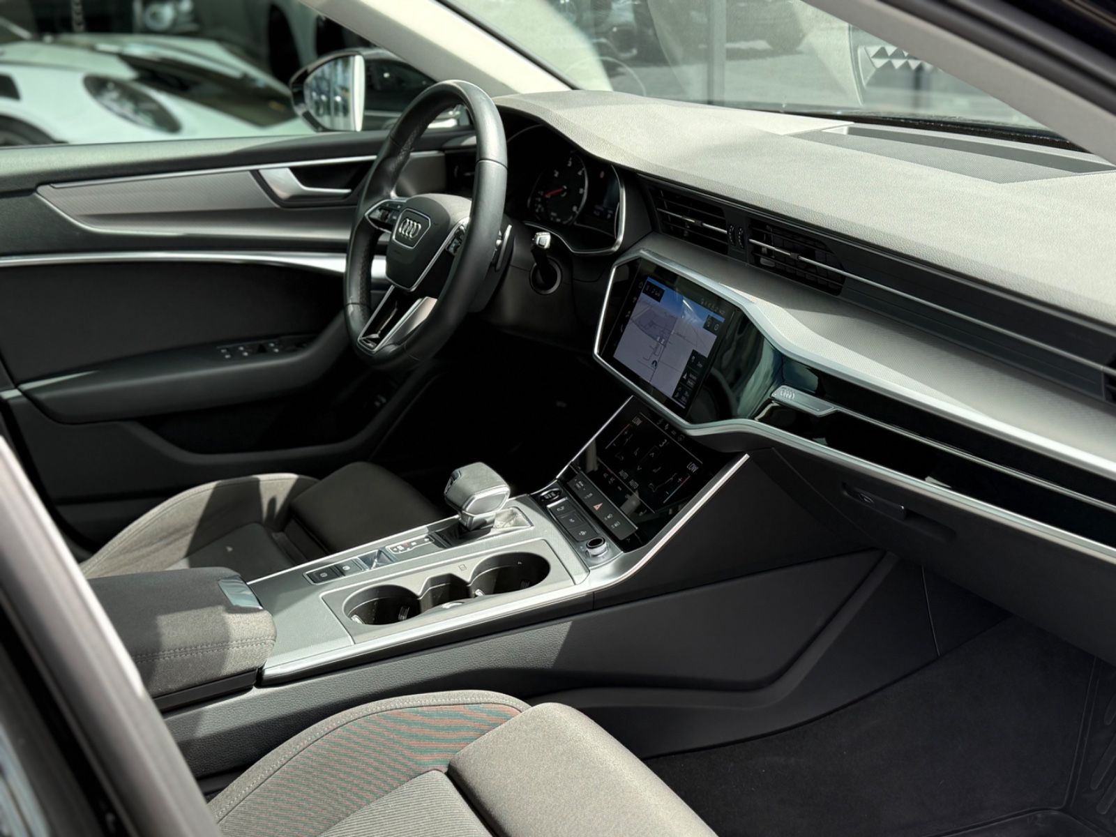 Audi A6 Avant 40 TDI sport - Samsaru's Car Outlet