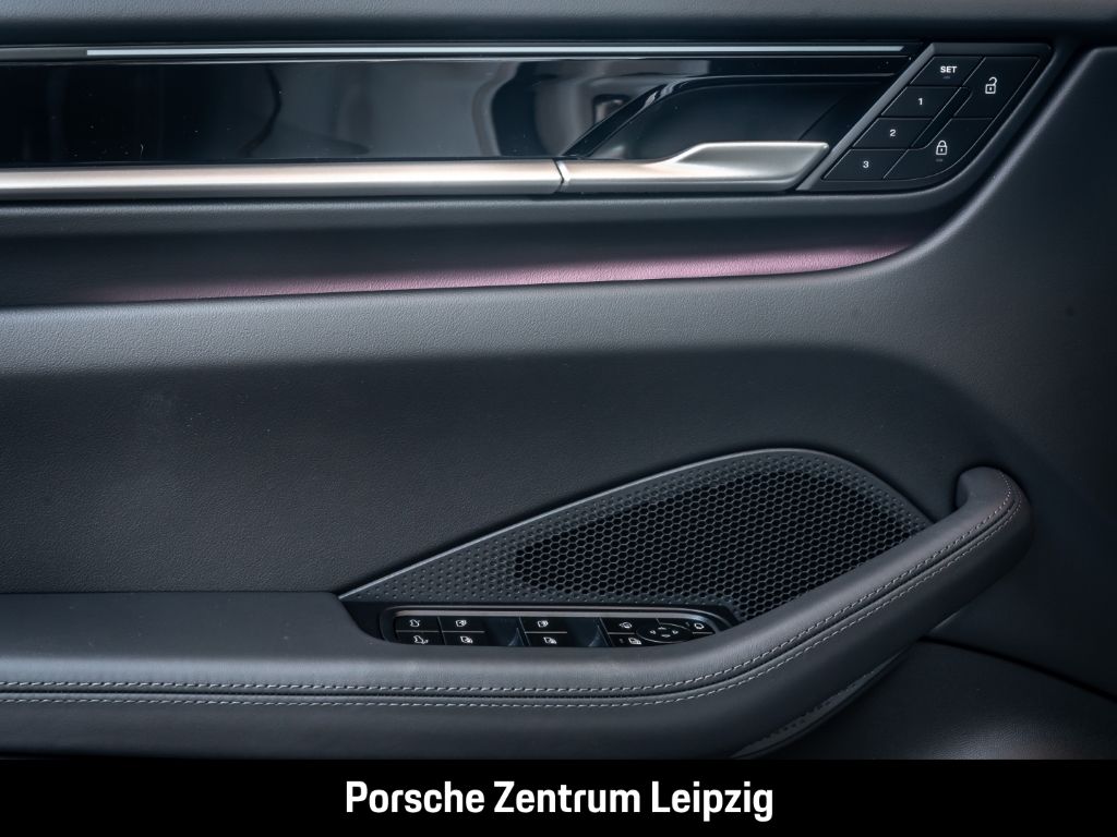 Porsche Macan - Samsaru's Car Outlet
