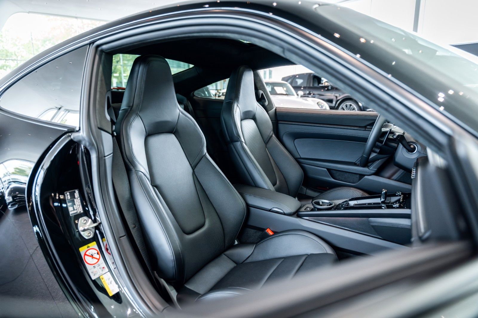Porsche 911 Carrera 4 GTS T-Hybrid*VAT*1.Hand*