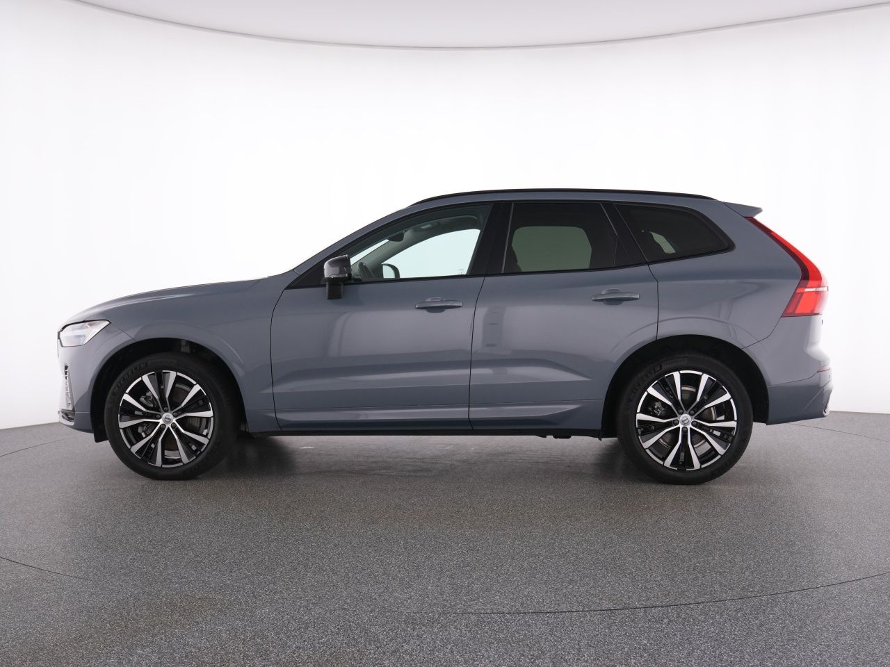 Volvo XC60 B4 Plus Dark+WINTERPAK+MEMORY+LM20+RFK+DAB+