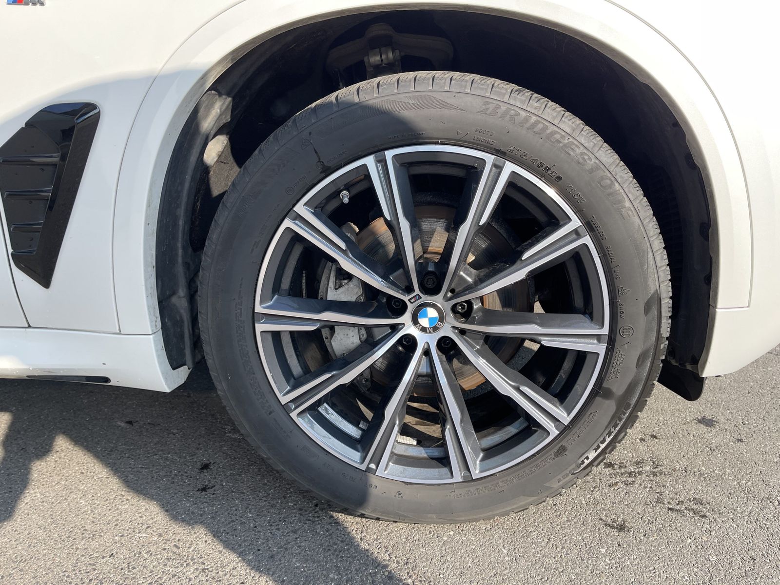 BMW X5 xDrive30d M Sport || 360 AHK Pano Komfortsitz