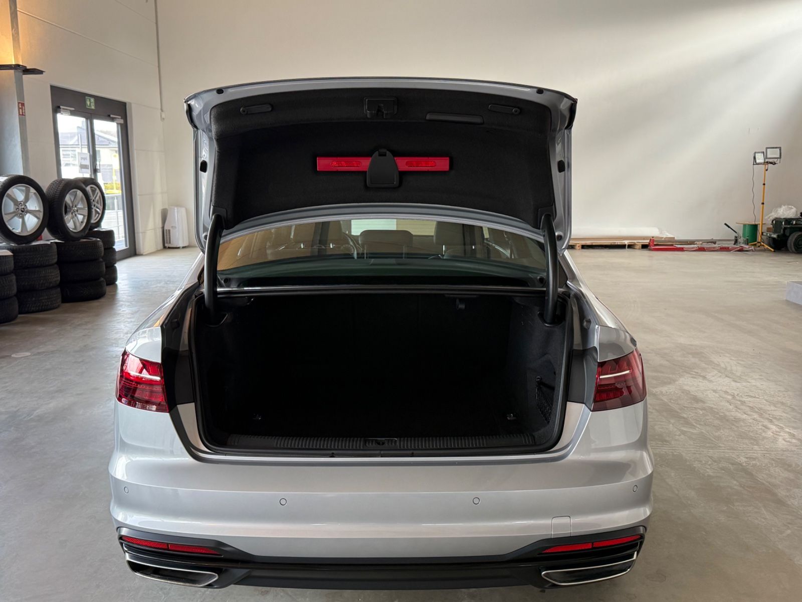 Audi A4 Lim. 40 TDI quattro advanced LED/Kam/SHZ/Temp