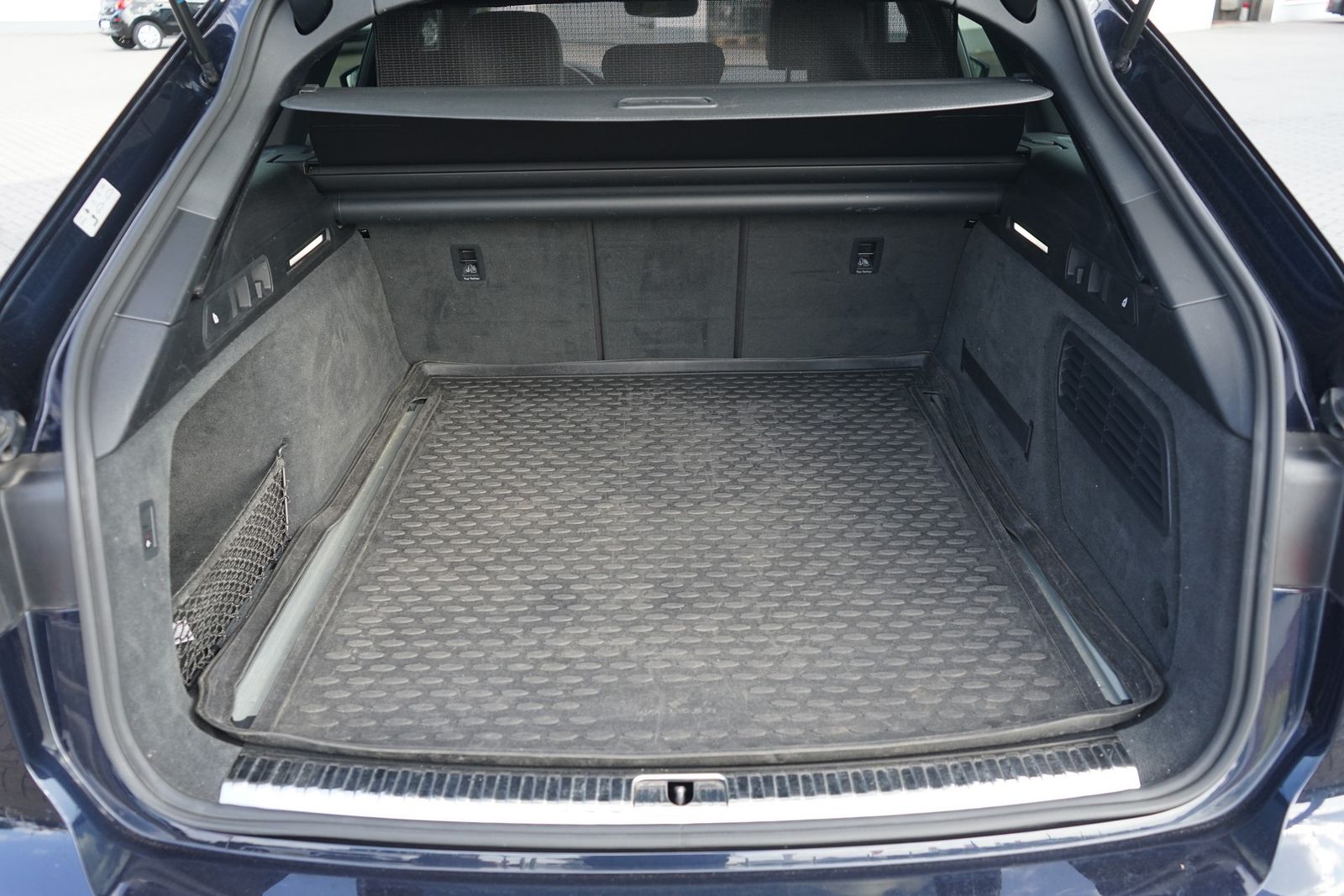 Audi A6 50 3.0 TDI quattro Avant S-line - Samsaru's Car Outlet