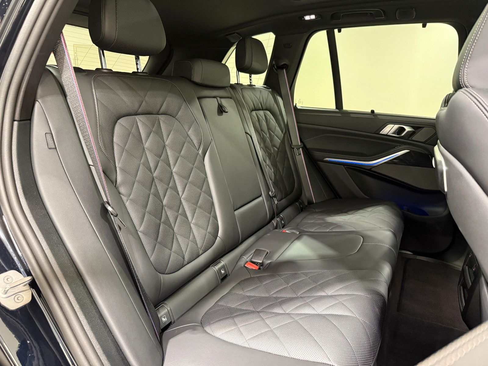 BMW X5 M60i xDrive Standhzg AHK ACC 360° HUD HK Pano