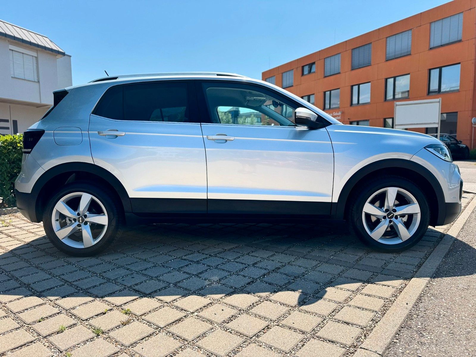 Volkswagen T-Cross 1.0 TSI Style DSG - Samsaru's Car Outlet