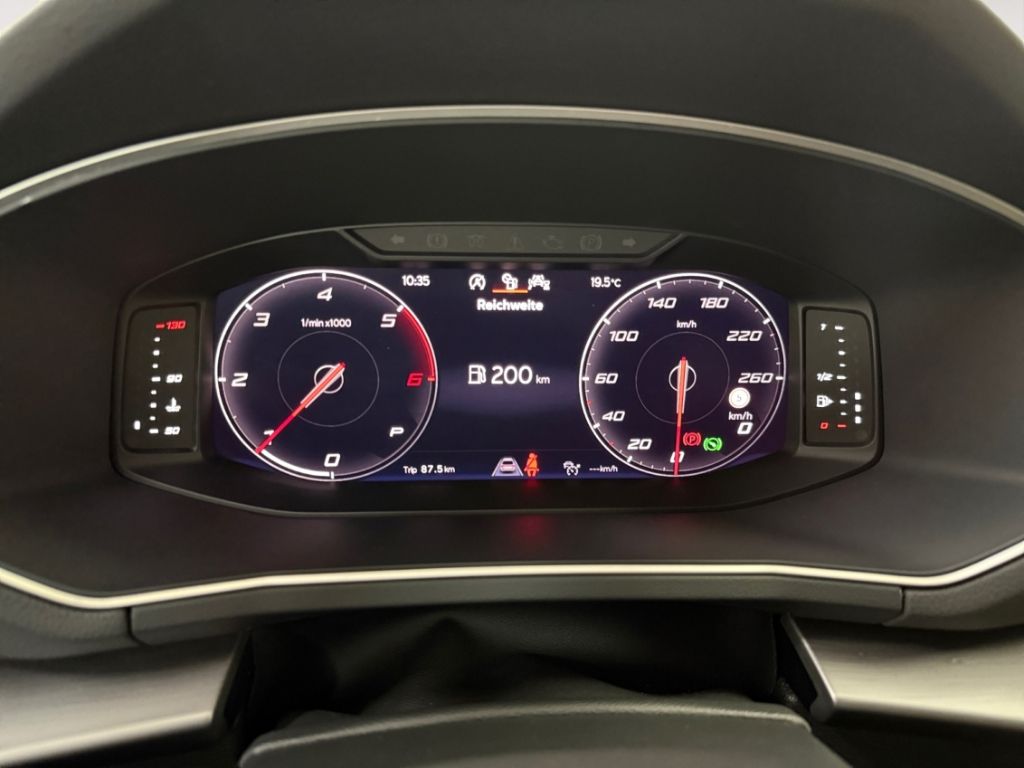 Seat Tarraco FR 4Drive AUTOMATIK NAV LED PANODACH STA