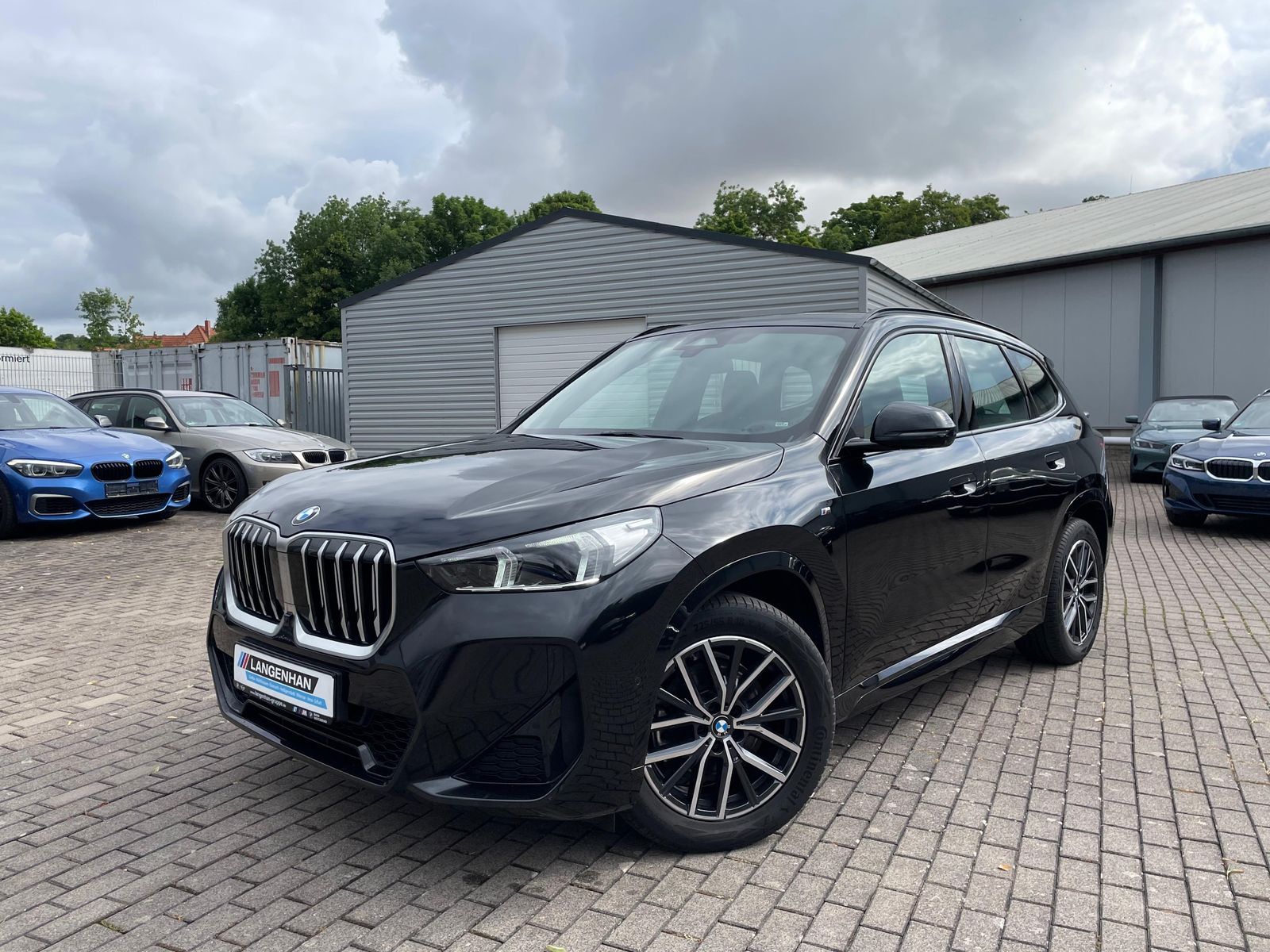 BMW X1 xDrive23d M Sportpaket - Samsaru's Car Outlet