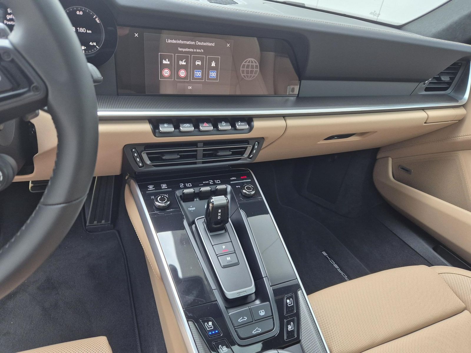 Porsche 992 Turbo S,Sport AGA,Liftsystem,Panodach 478...