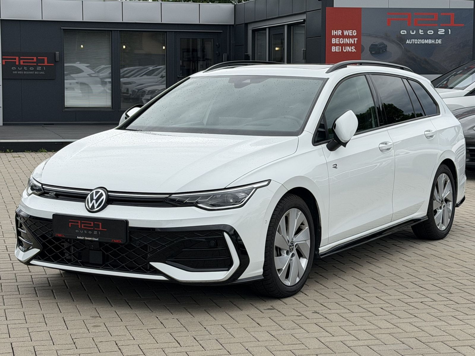 Volkswagen Golf 2.0 TSI 4M R-Line PANO|HUD|Matrix|360°|AHK