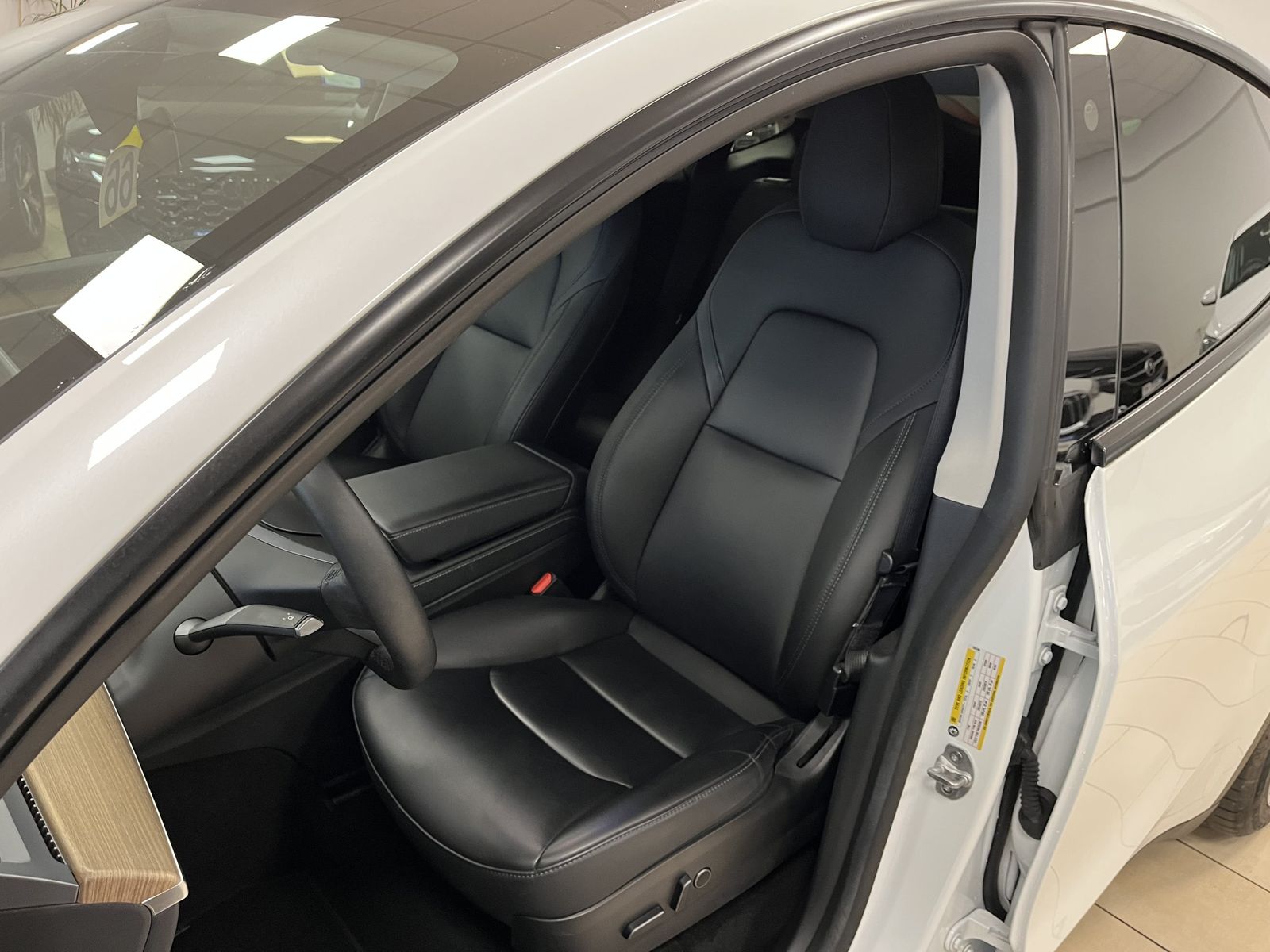 Tesla Model Y Maximale Reichweite Dual AWD ACC Pano
