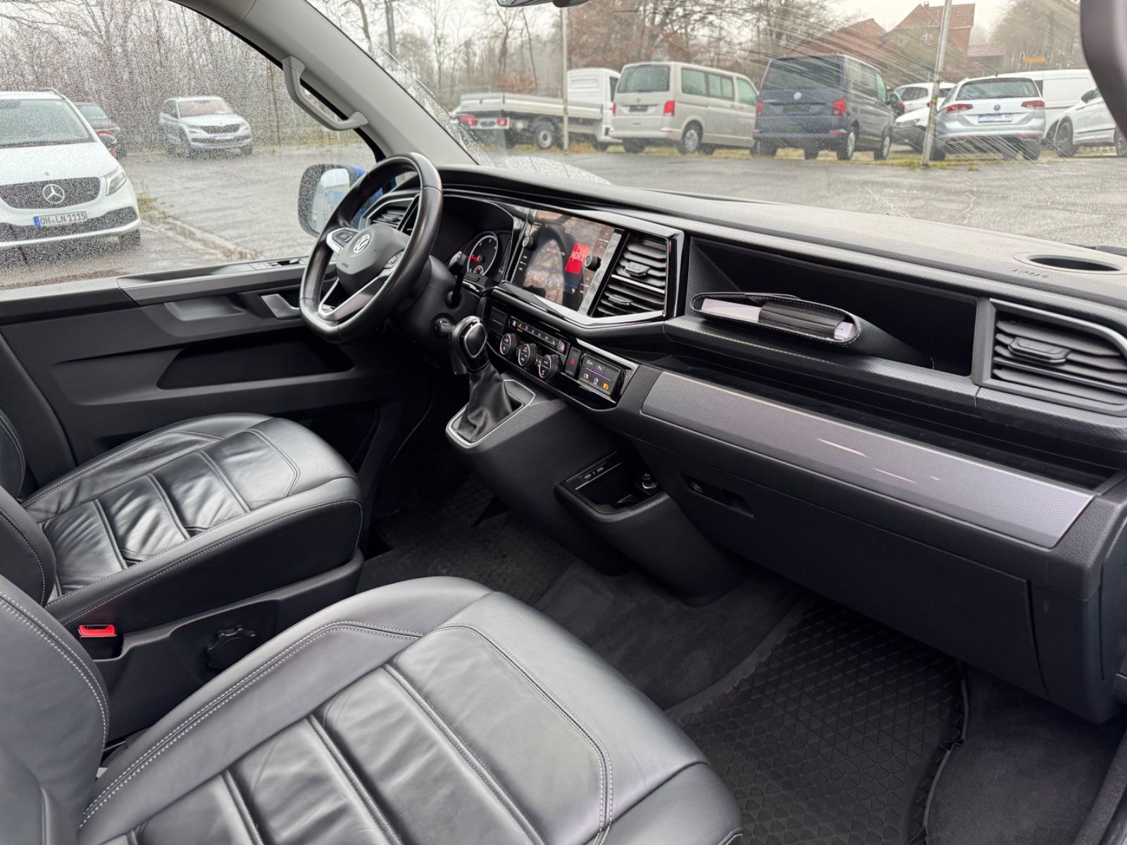 Volkswagen T6 Multivan - Samsaru's Car Outlet