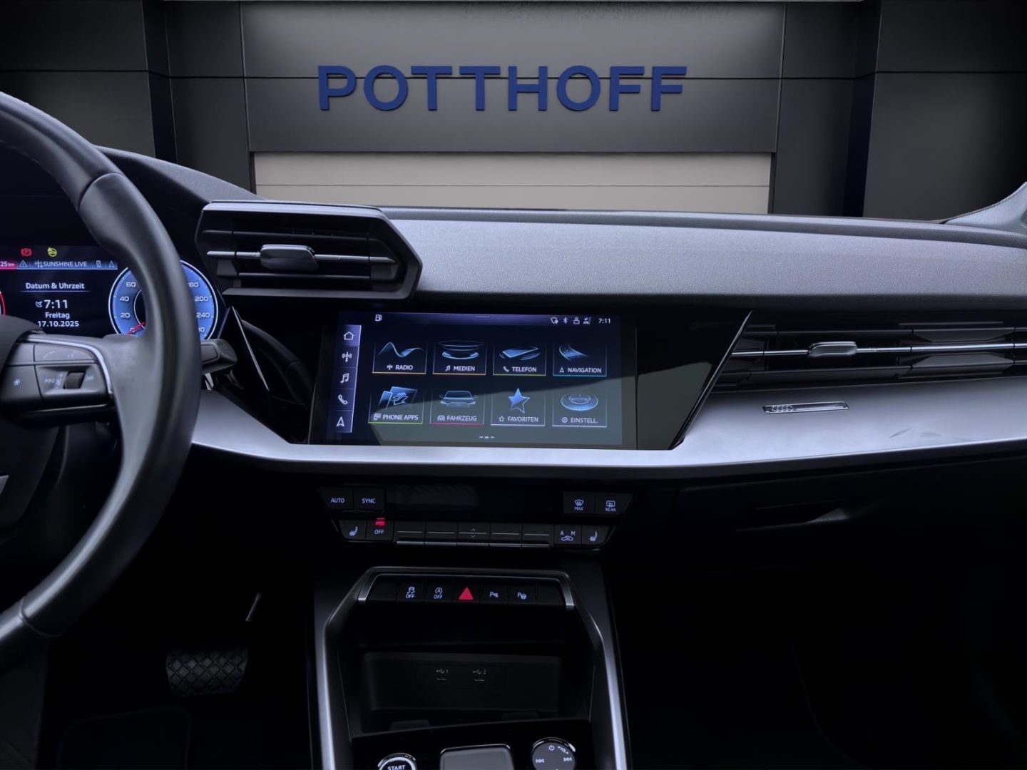 Audi A3 Limousine 30 TDI ADVANCED PANO KAMERA NAVI+ P