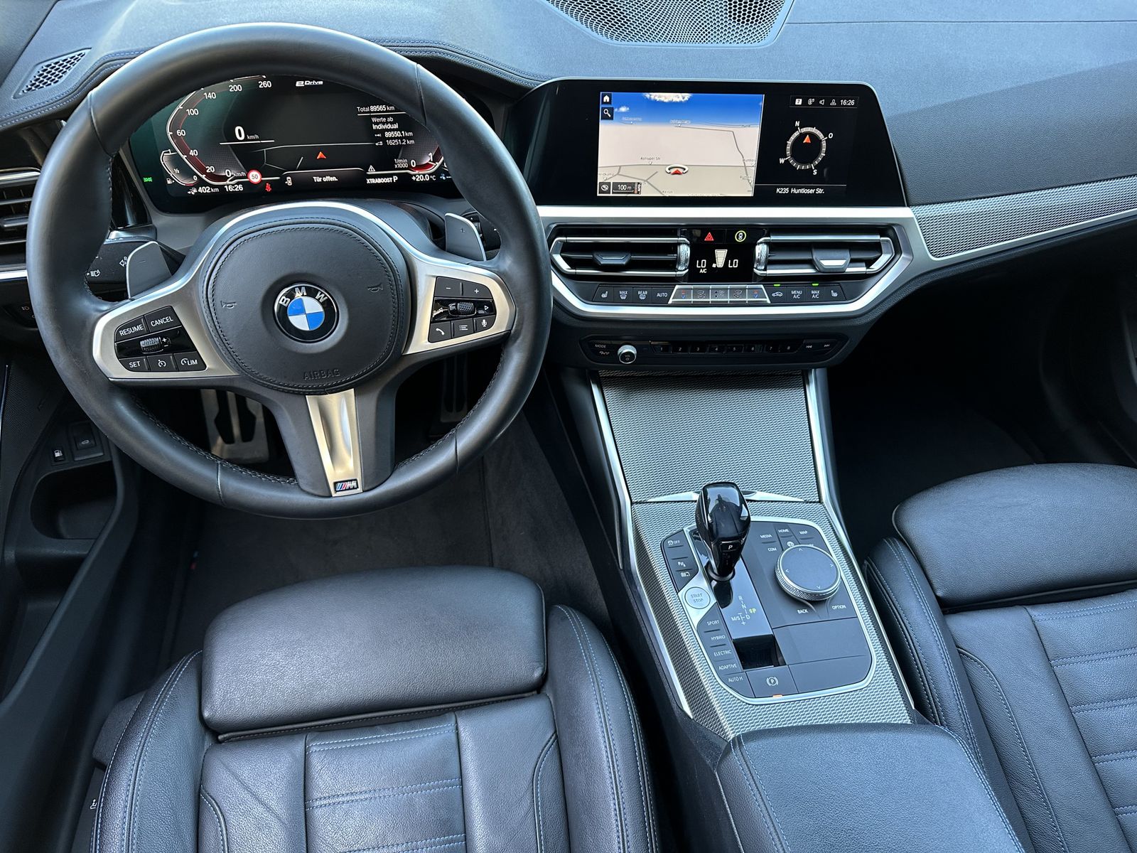 BMW 330e Touring M-Sport - Samsaru's Car Outlet