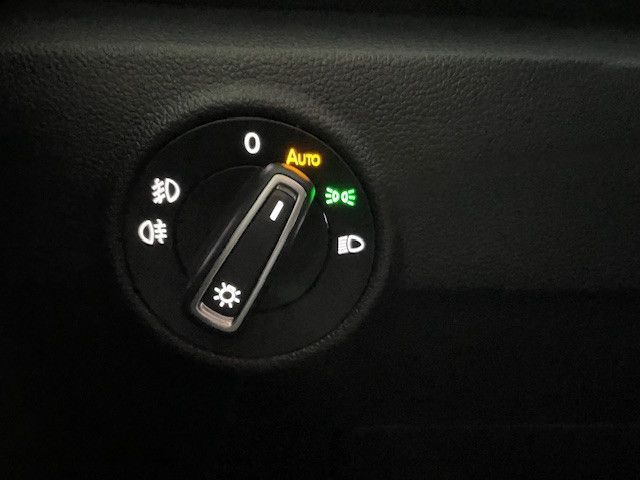 Volkswagen T-ROC Sport DSG 4M - Samsaru's Car Outlet