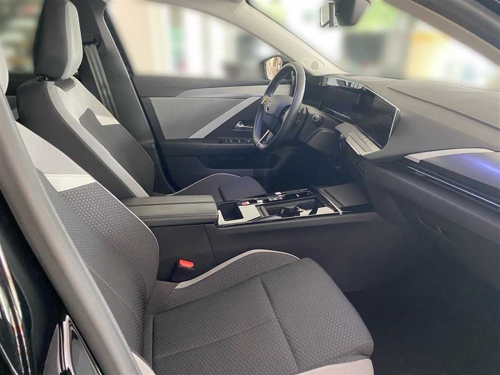 Opel Astra 1.2 Business Edition - Samsaru's Car Outlet