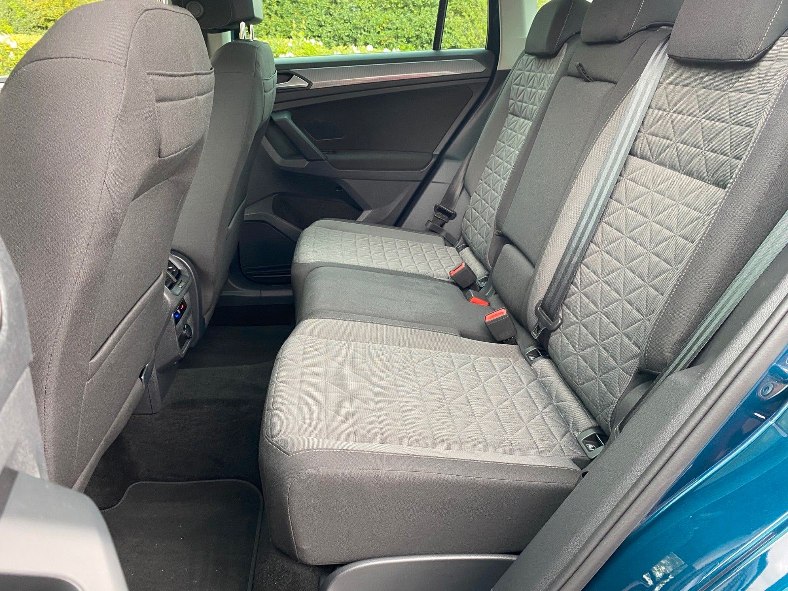Volkswagen Tiguan 2.0TDI DSG - Samsaru's Car Outlet