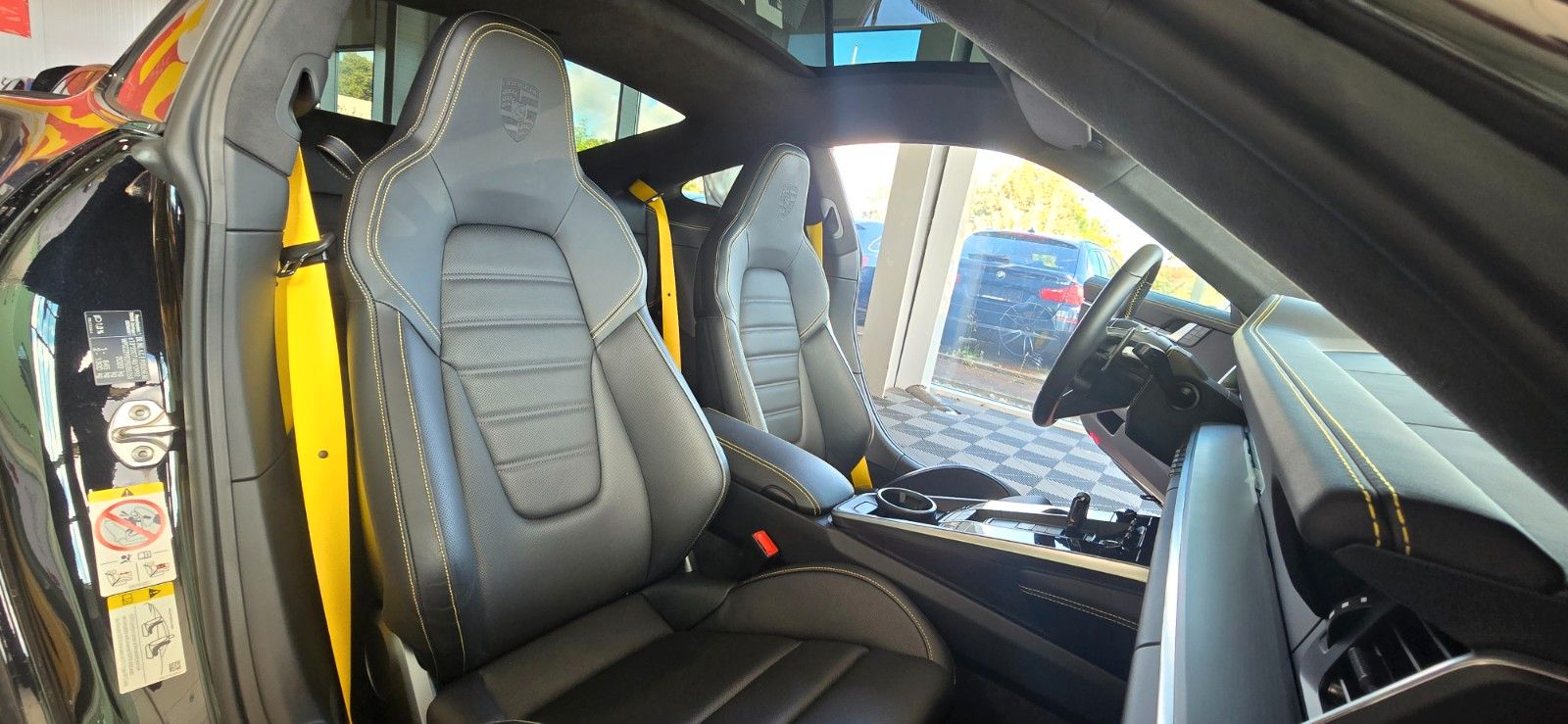 Porsche 992 Turbo S/SportAGA/Pano/Lift/Approved