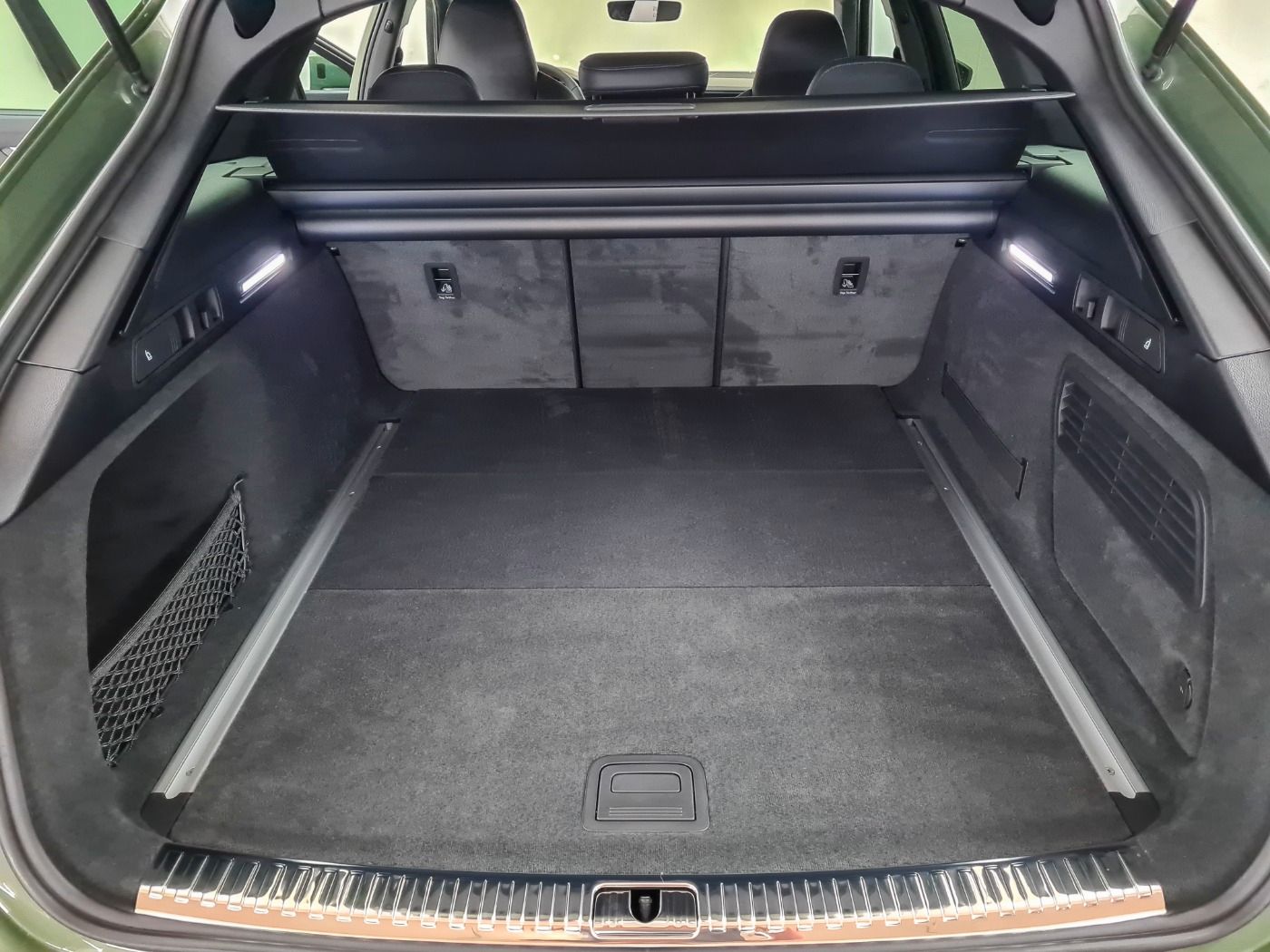 Audi RS6 Avant performance Essentials StHzg #black