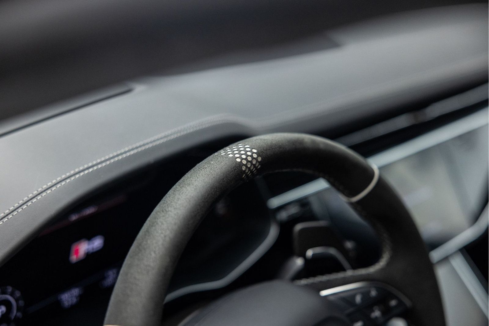 Audi RSQ8 4.0 TFSI 760 PK ABT Legacy Edition 1/125 |