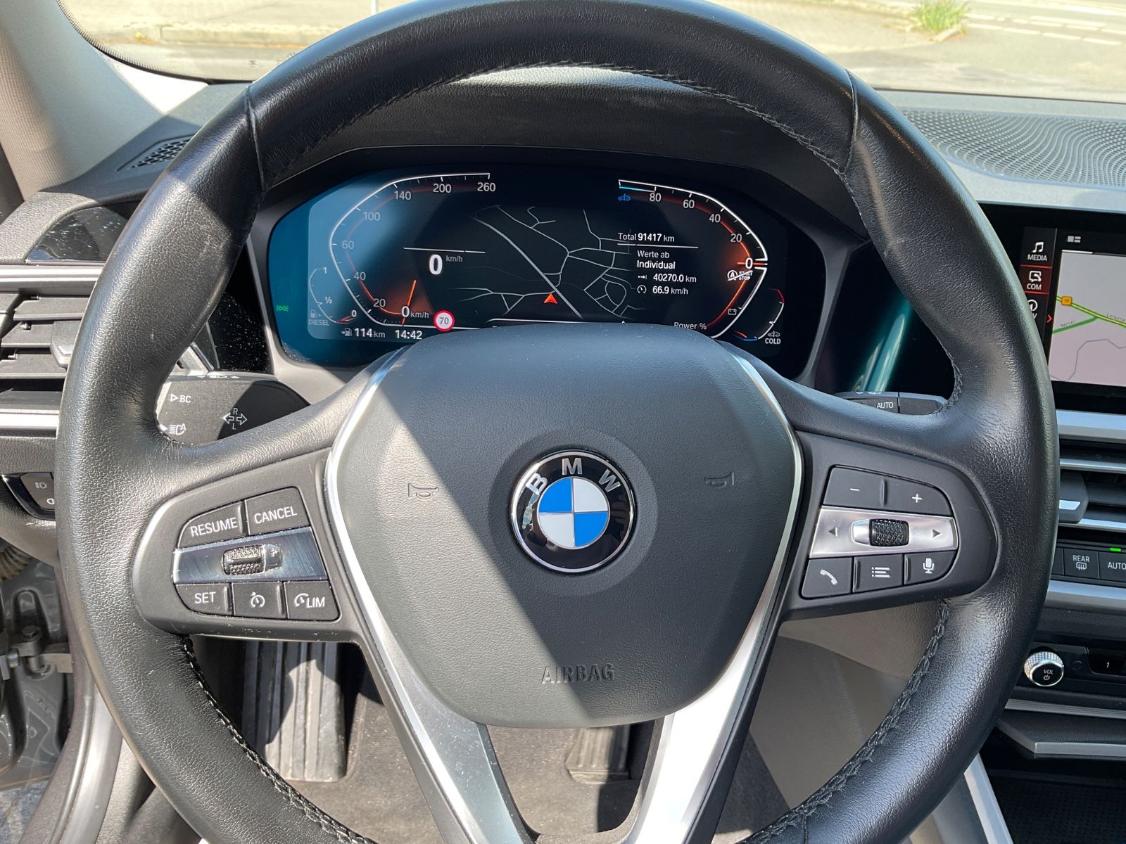 BMW 320d xDrive Touring - Samsaru's Car Outlet