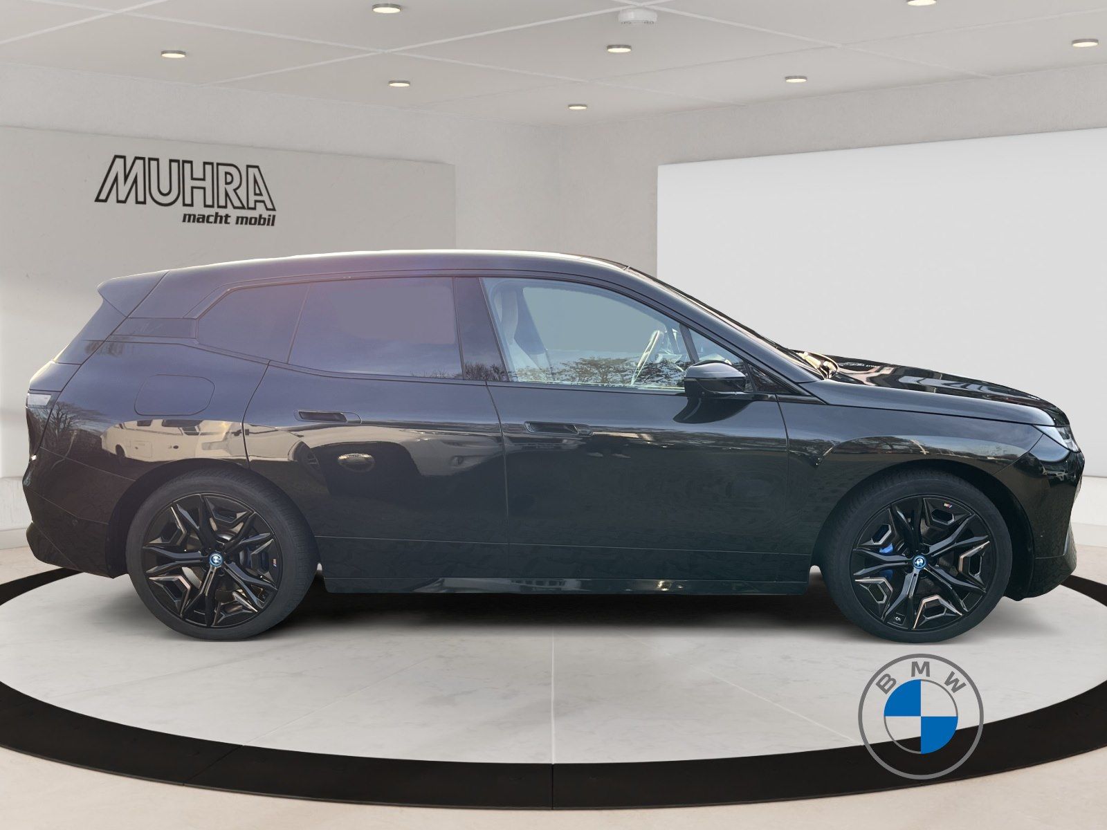 BMW iX xDrive40 Sport 22" AHK Massage Memory H&K