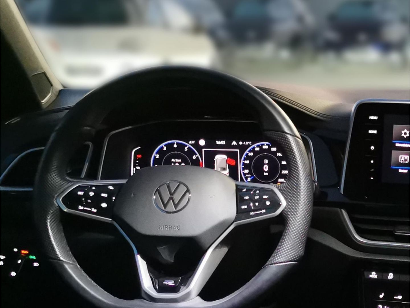 Volkswagen T-Roc R-Line - Samsaru's Car Outlet