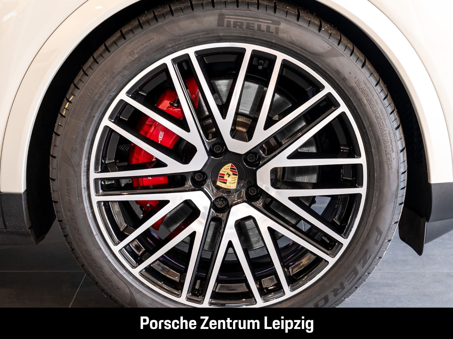 Porsche Cayenne S 22Zoll Luft ACC AHK 360Grad Panorama