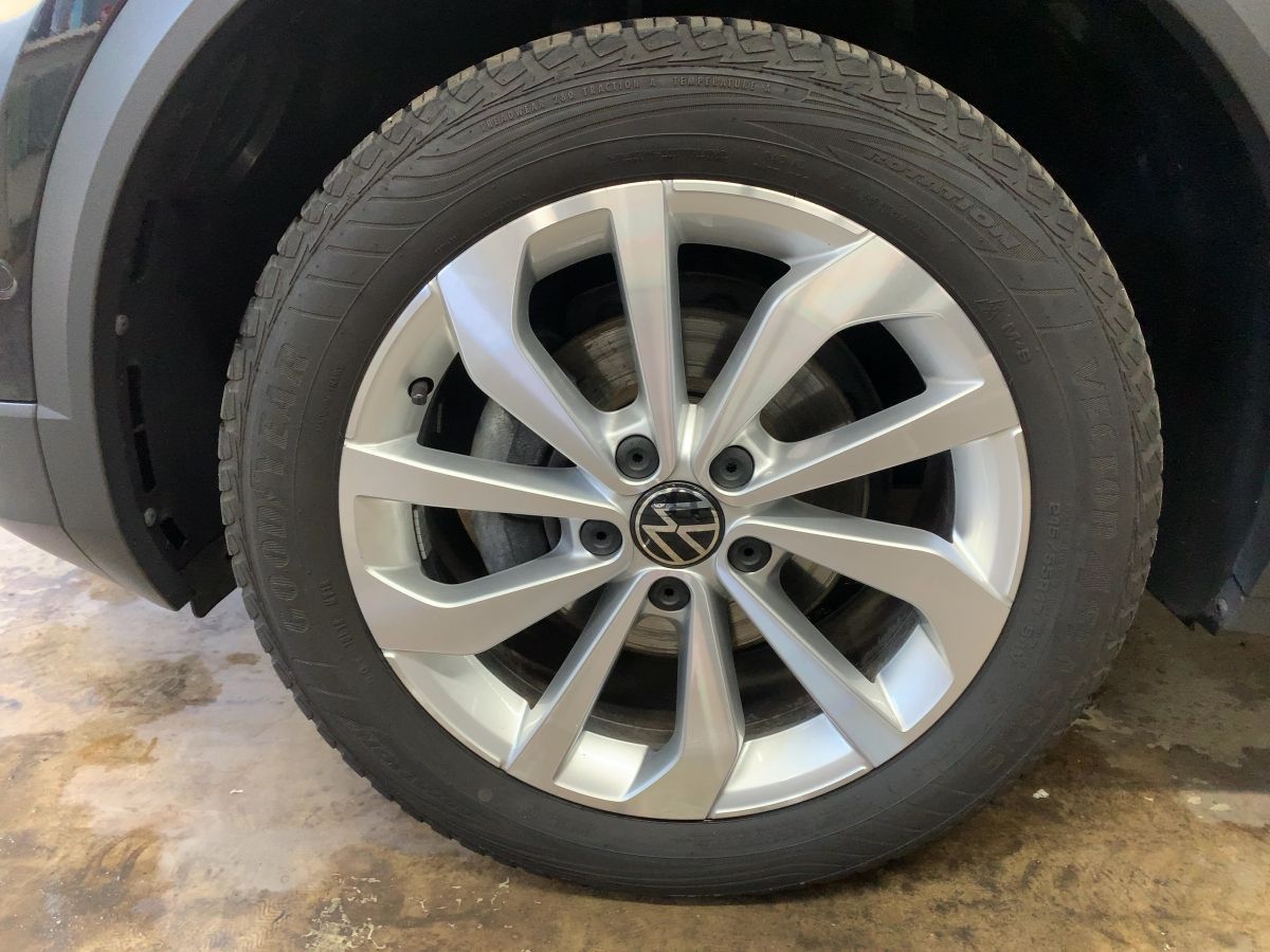 Volkswagen T-Roc 1.0 TSI Style - Samsaru's Car Outlet