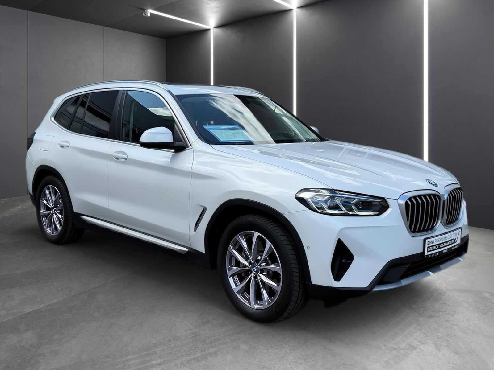 BMW X3 xDrive30e - Samsaru's Car Outlet