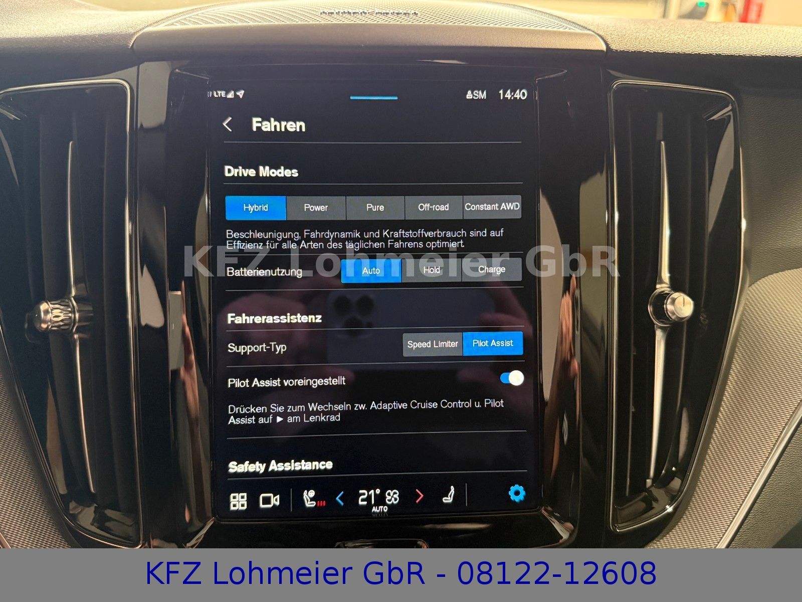 Volvo XC60 R Design Recharge Plug-In Hybrid AWD *Voll*