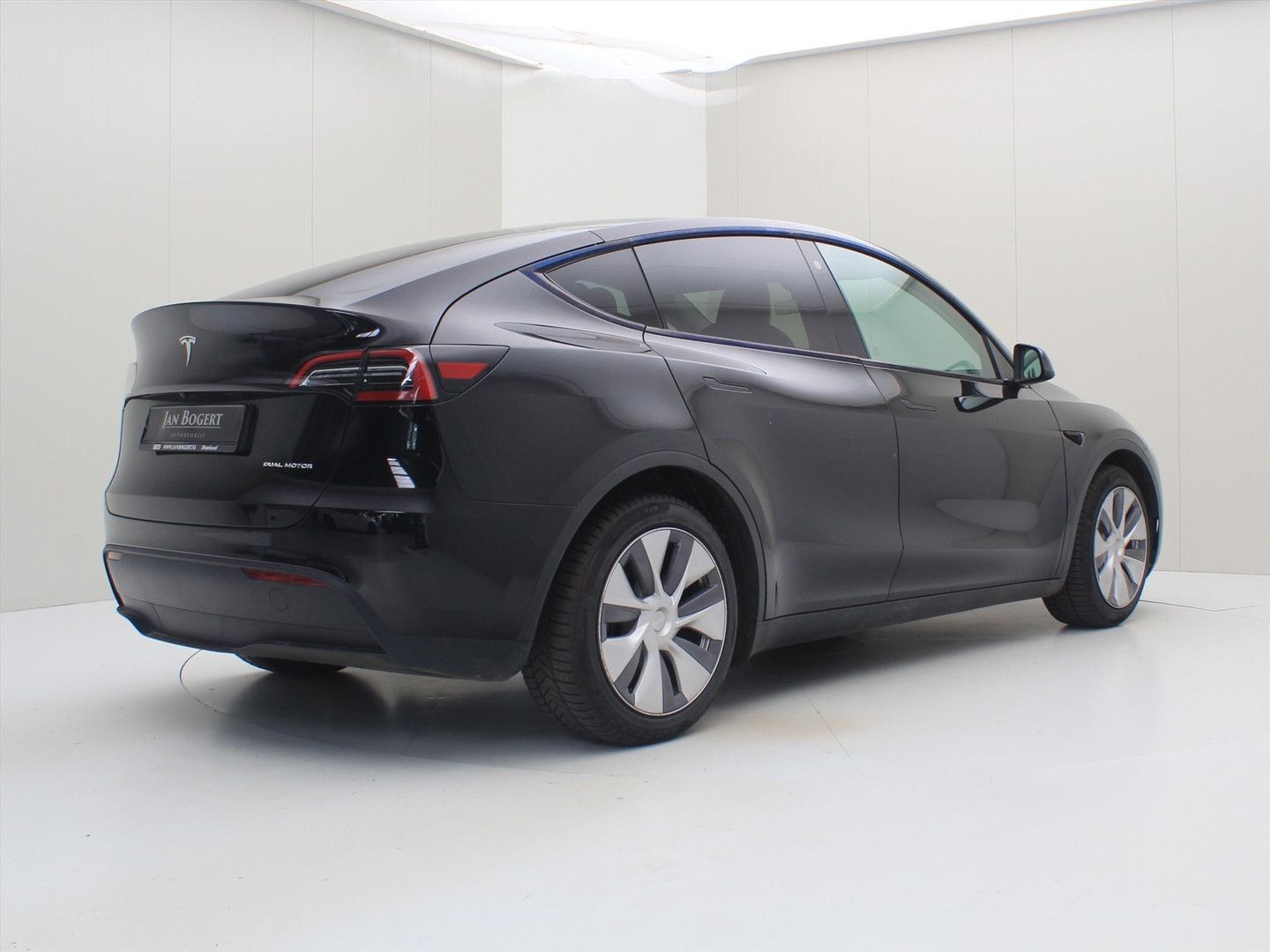 Tesla Model Y Long Range AWD 351pk [ AMD RYZEN+AUTOPIL