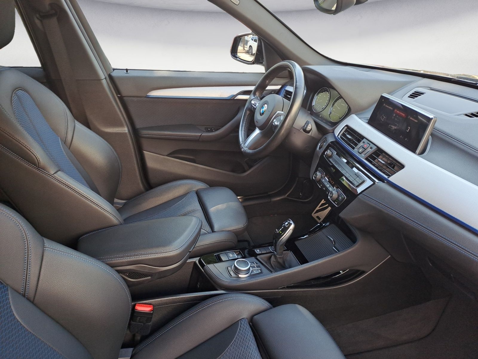 BMW X1 xDrive 20iA M Sport - Samsaru's Car Outlet