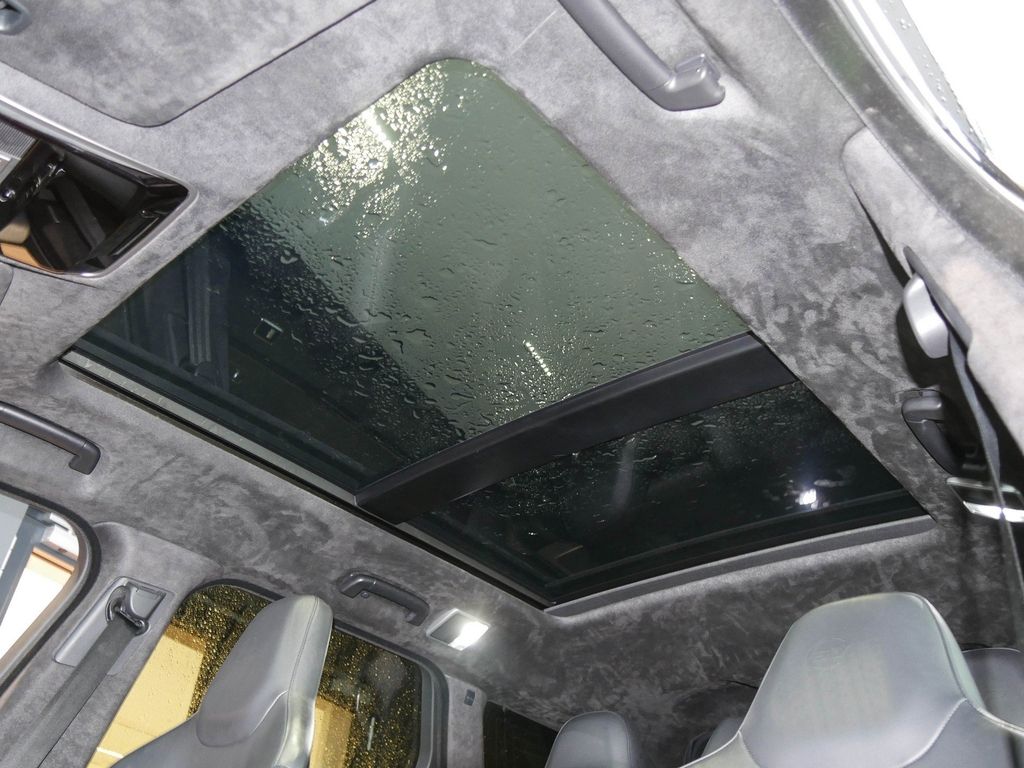 Range Rover Sport 5.0 SVR - Samsaru's Car Outlet