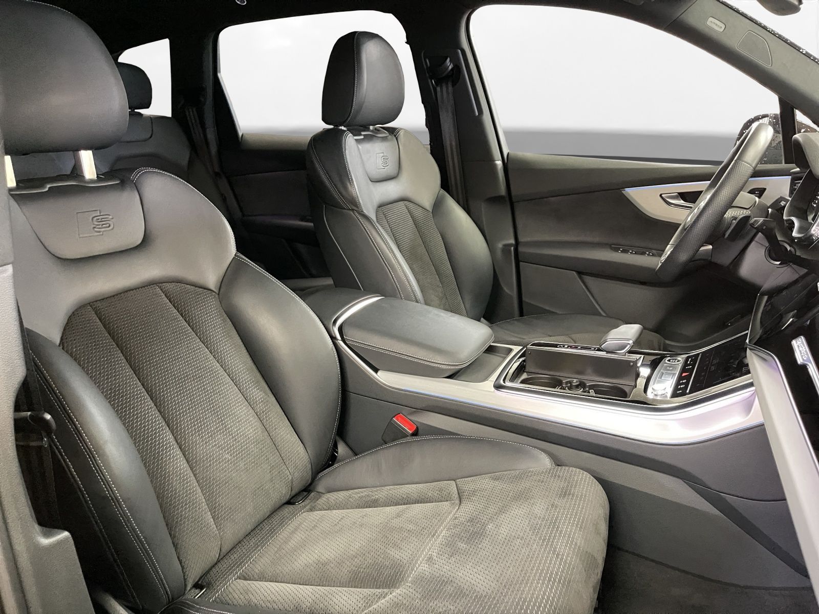 Audi Q7 50 TDI qu. S line 7-Sitzer AHK Pano LM 22" B&