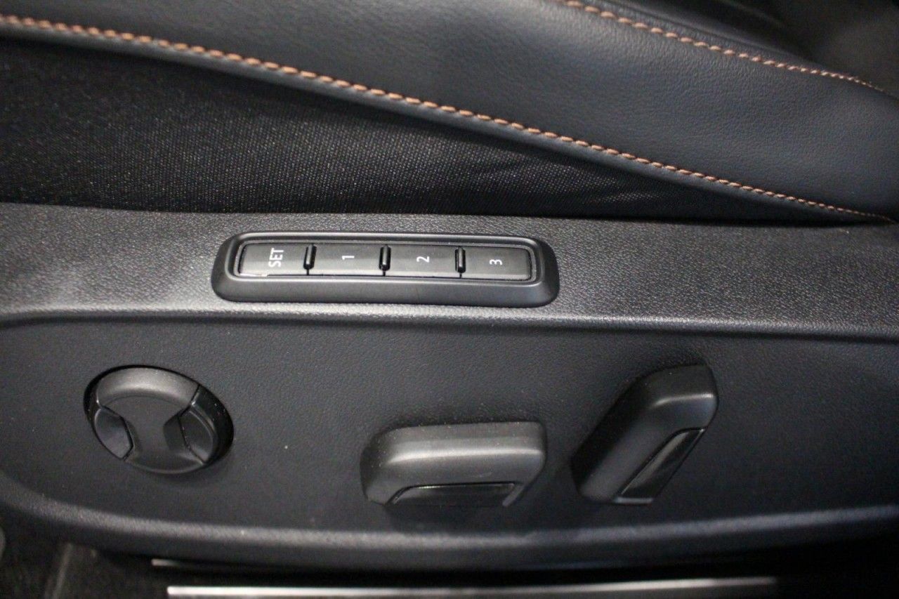 Cupra Formentor VZ 2.0TSI DSG 4Drive LED/NAVI/PDC/AHK