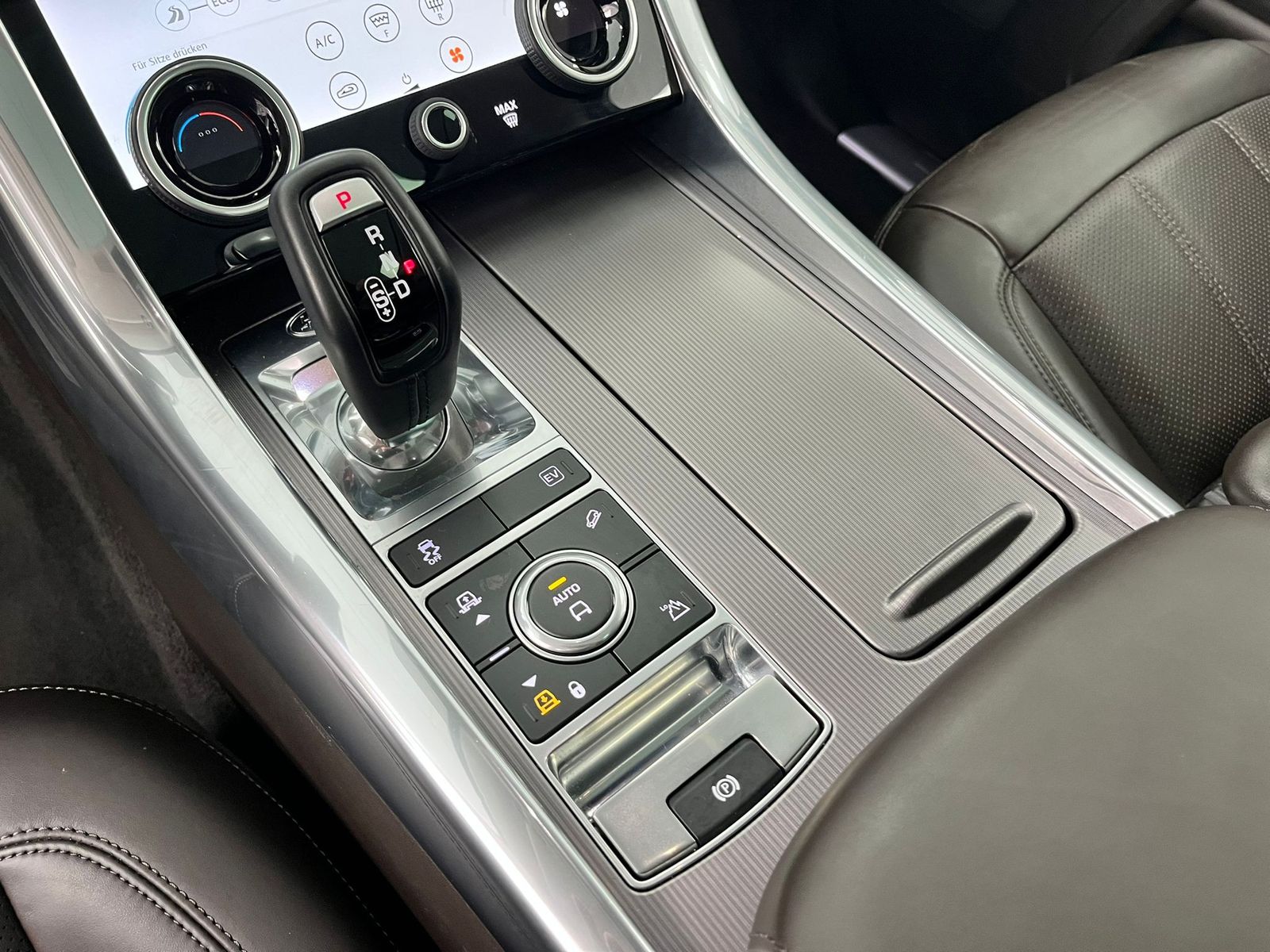 Range Rover Sport HSE P400e - Samsaru's Car Outlet