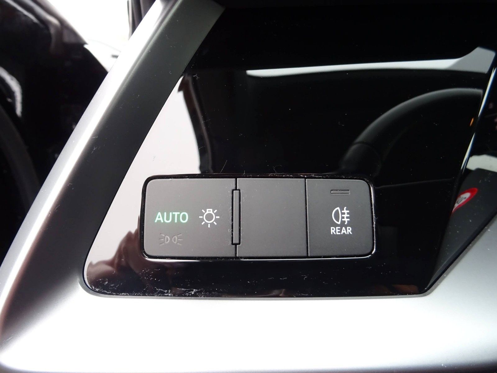 Audi A3 Sportback 30 TFSI S line Navi LED SHZ Virtual