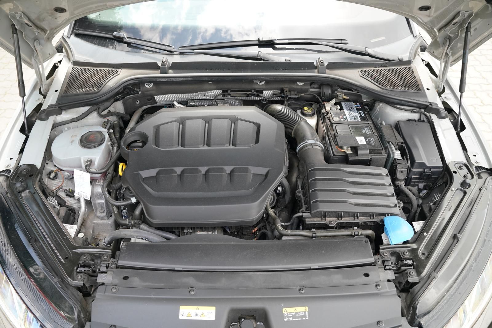 Skoda OCTAVIA COMBI 2.0TSI DSG - Samsaru's Car Outlet