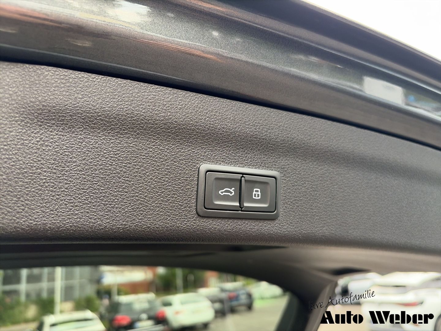 Audi A6 Avant 55TFSIe S-Line Matrix Navi AHK ASS-Pake